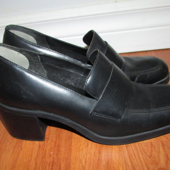VIA MODA Leather Loafers - Block Heel - Sz 6.5 - Picture 4 of 10